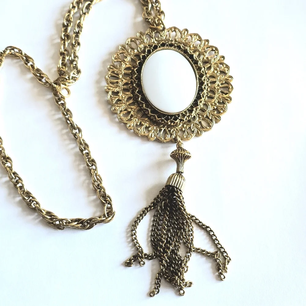 Big! Vintage necklace white glass cabochon tassel gold tone